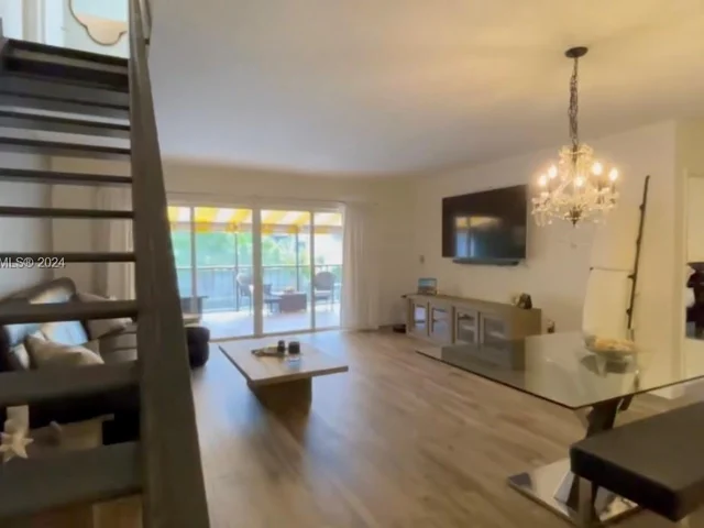 6426 Milk Wagon Ln # 6426, Miami Lakes FL 33014