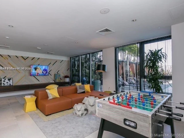 121 NE 34th St # 1406A, Miami FL 33137