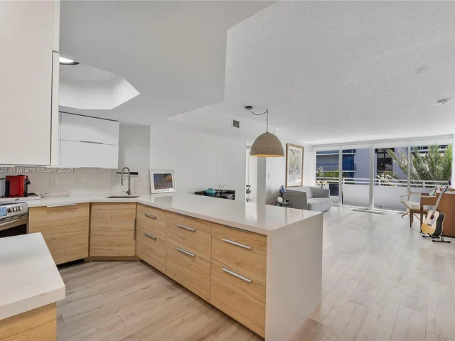 8911 Collins Ave # 404, Surfside FL 33154