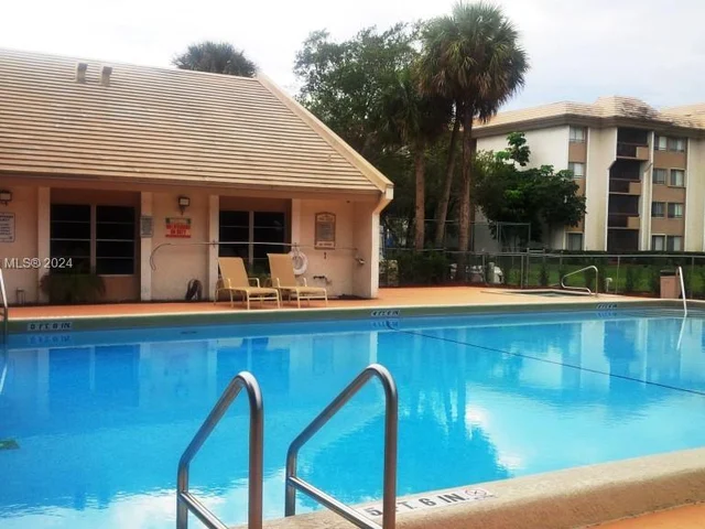 701 N PINE ISLAND RD # 101, Plantation FL 33324