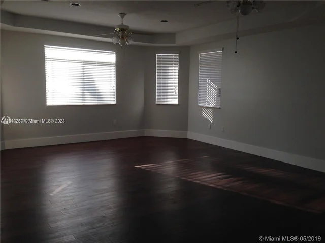 6422 SW 162nd Ct, Miami FL 33193