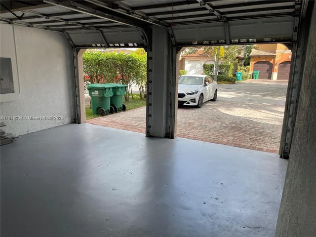 6422 SW 162nd Ct, Miami FL 33193