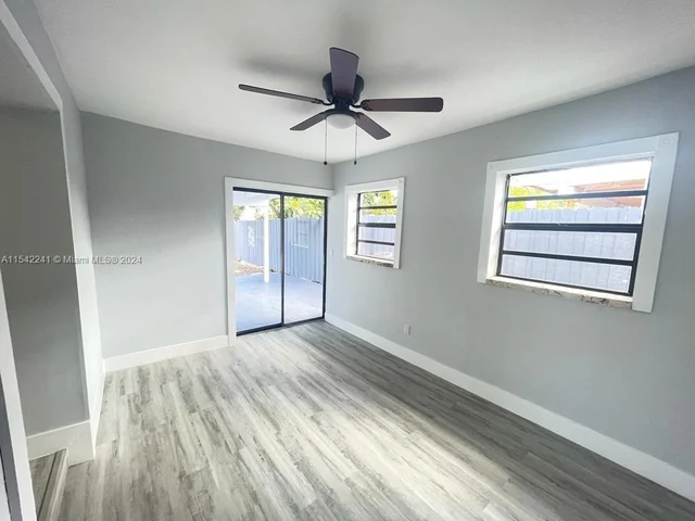 25041 SW 124th Pl, Homestead FL 33032