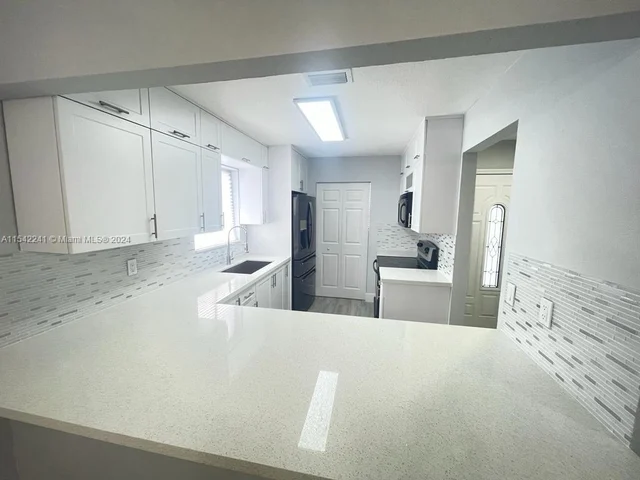 25041 SW 124th Pl, Homestead FL 33032