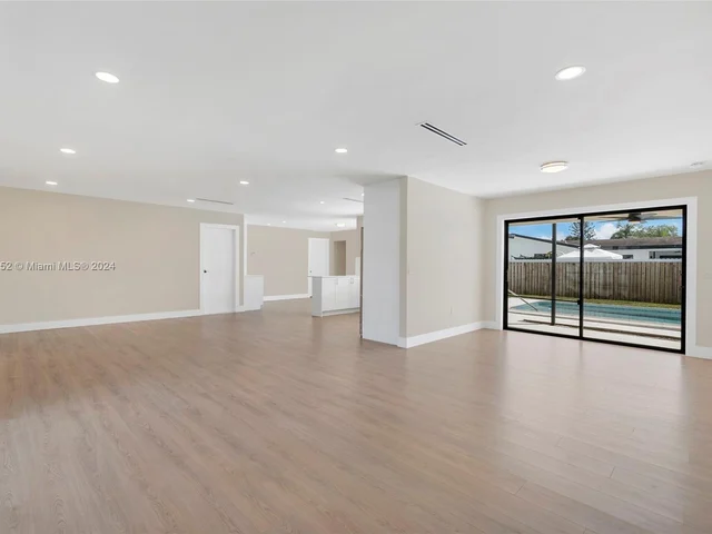 11360 NW 29th Pl, Sunrise FL 33323