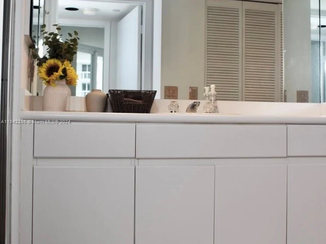 16445 Collins Ave # 1528, Sunny Isles Beach FL 33160