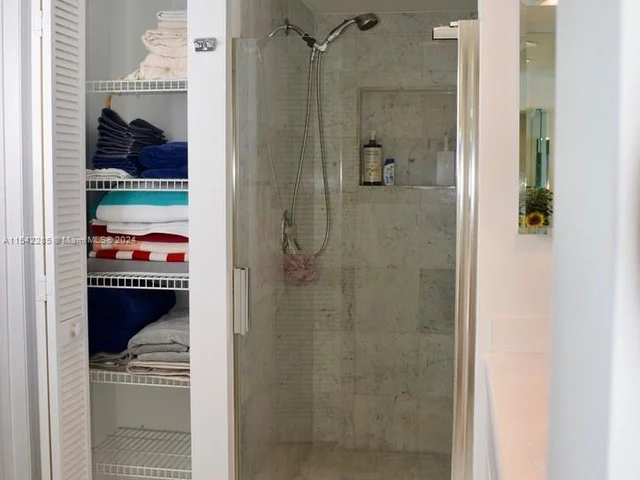 16445 Collins Ave # 1528, Sunny Isles Beach FL 33160