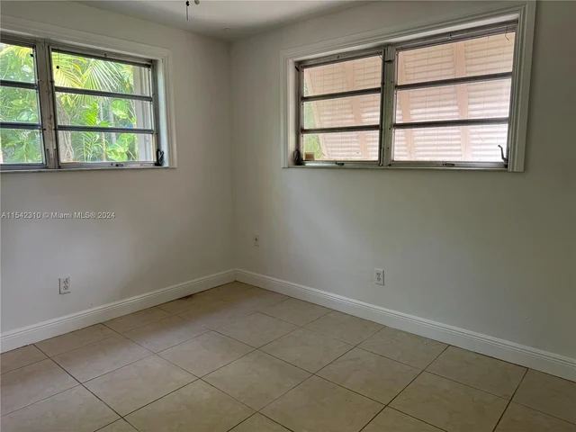 331 N Biscayne River Dr, Miami FL 33169