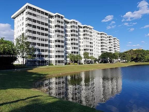 2900 N Course Dr # 106, Pompano Beach FL 33069