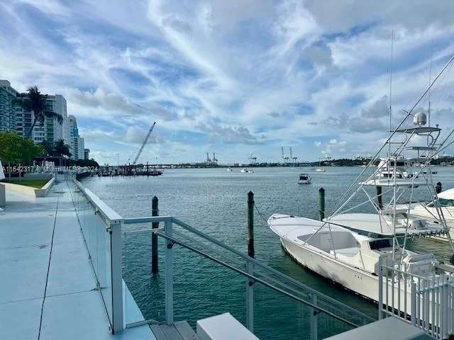 1200 West Ave # 431, Miami Beach FL 33139