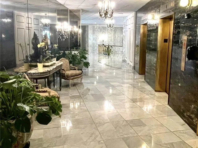 5255 Collins Ave # 7B, Miami Beach FL 33140