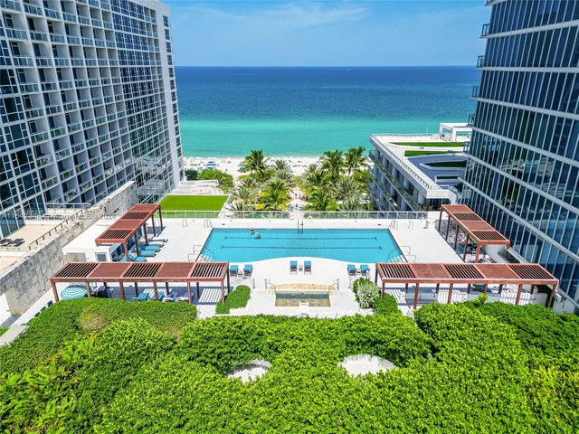 6801 Collins Ave # 608, Miami Beach FL 33141