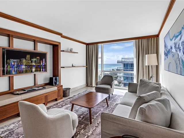 6801 Collins Ave # 608, Miami Beach FL 33141