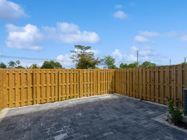 16207 SW 288th Ter, Homestead FL 33033