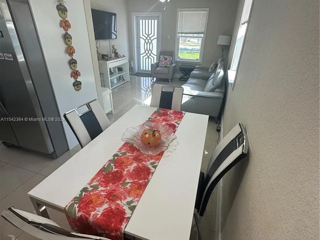 3001 NW 164th Ter, Miami Gardens FL 33054