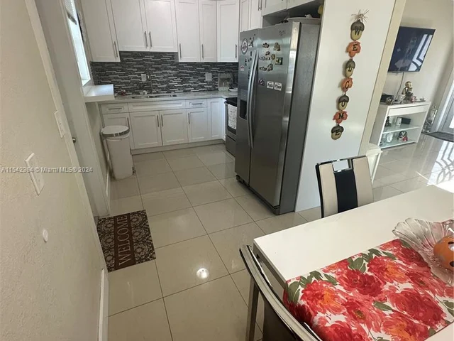 3001 NW 164th Ter, Miami Gardens FL 33054