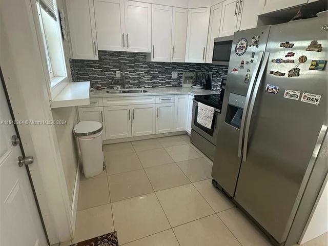 3001 NW 164th Ter, Miami Gardens FL 33054