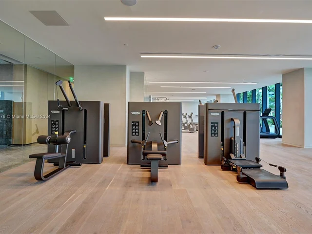 650 NE 32 St # 4501, Miami FL 33137