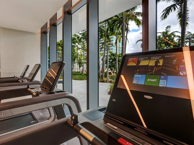 650 NE 32 St # 4501, Miami FL 33137