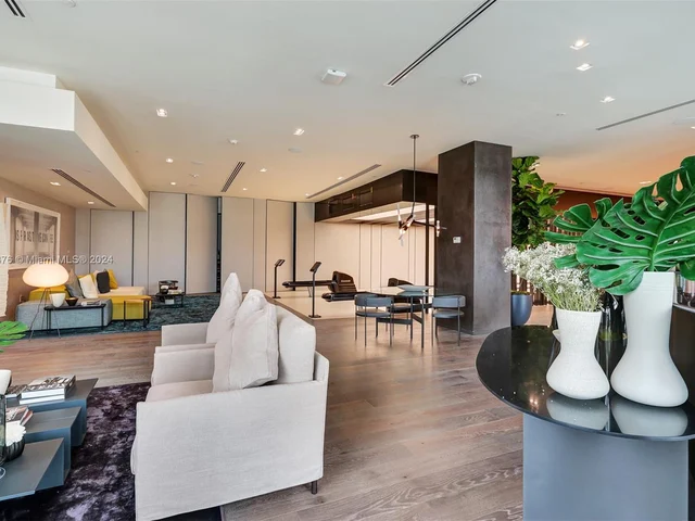 650 NE 32 St # 4501, Miami FL 33137