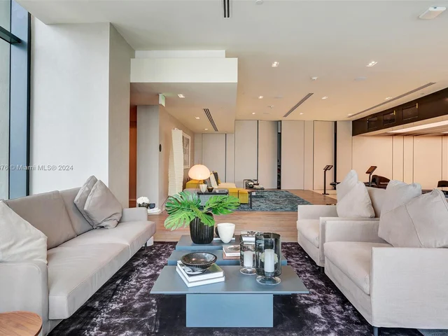 650 NE 32 St # 4501, Miami FL 33137