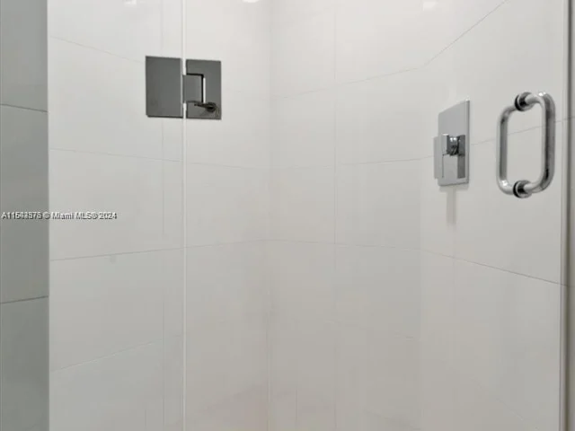 650 NE 32 St # 4501, Miami FL 33137