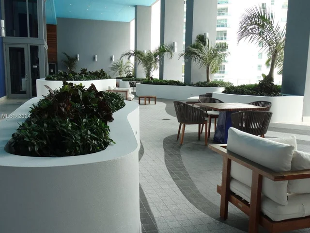 1300 Brickell Bay Dr # 3004, Miami FL 33131