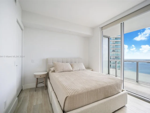 1300 Brickell Bay Dr # 3004, Miami FL 33131