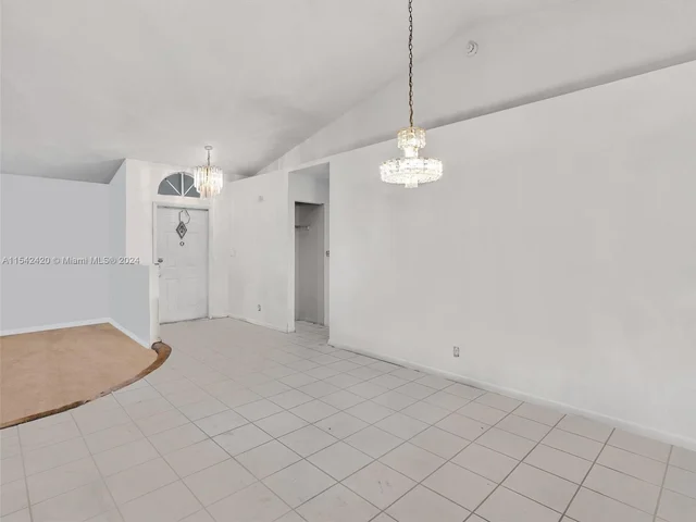 2111 NW 76th Ave, Margate FL 33063