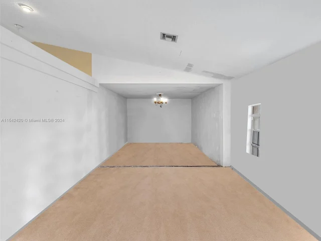 2111 NW 76th Ave, Margate FL 33063