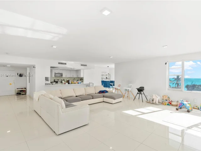 5255 Collins Ave # 3D, Miami Beach FL 33140