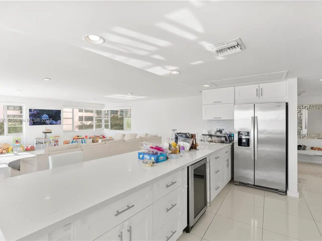5255 Collins Ave # 3D, Miami Beach FL 33140