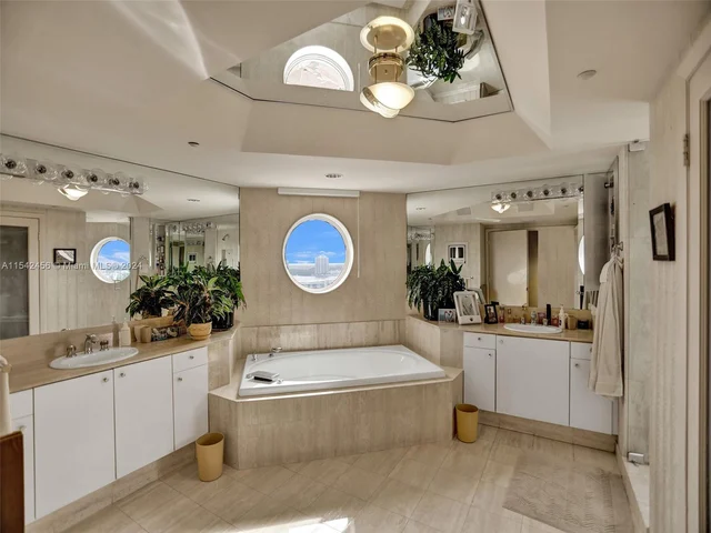 7000 Island Blvd # 2002, Aventura FL 33160