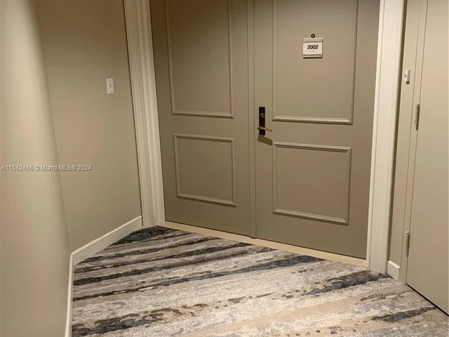 7000 Island Blvd # 2002, Aventura FL 33160