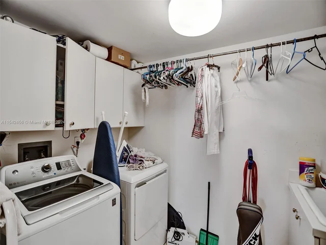 7000 Island Blvd # 2002, Aventura FL 33160