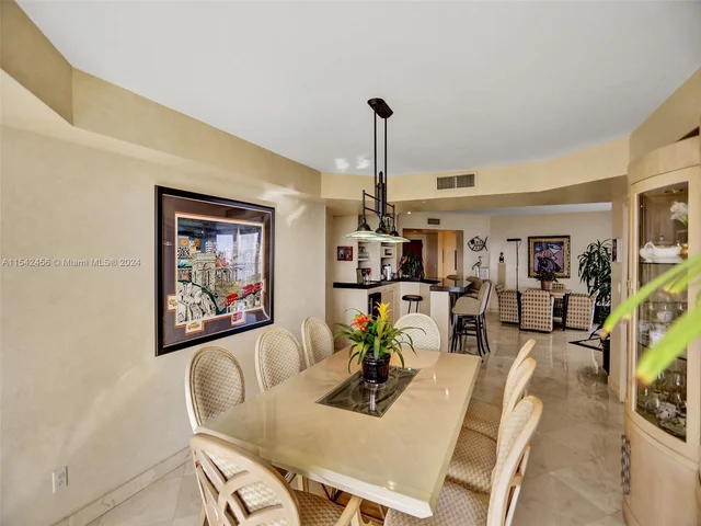 7000 Island Blvd # 2002, Aventura FL 33160