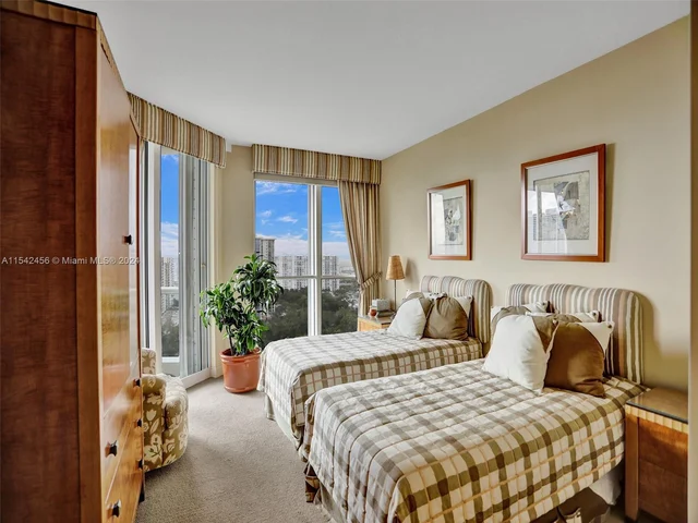 7000 Island Blvd # 2002, Aventura FL 33160