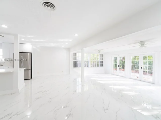 6220 NE 21st Rd, Fort Lauderdale FL 33308