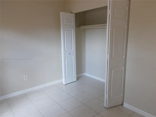 11105 SW 122nd Ct, Miami FL 33186