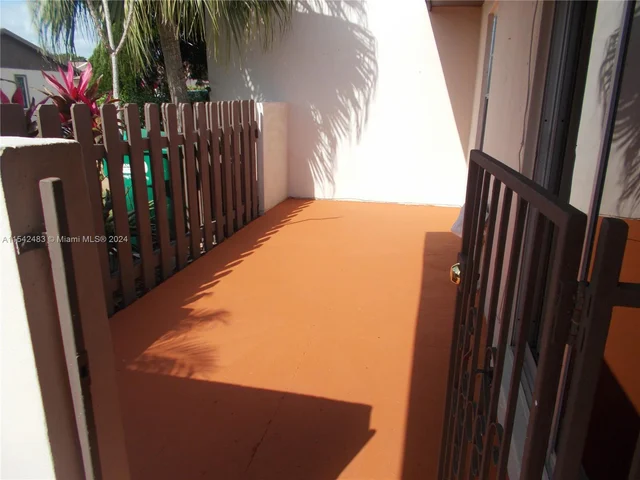 11105 SW 122nd Ct, Miami FL 33186