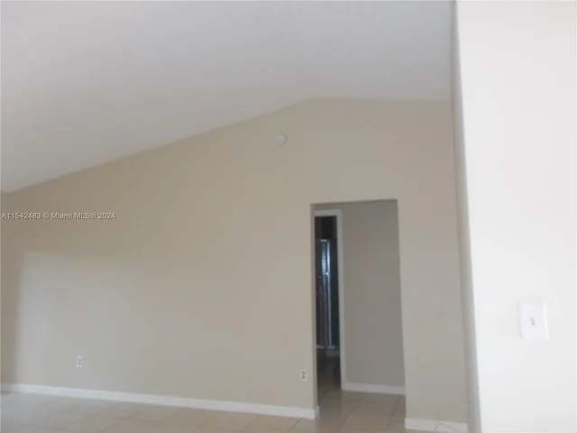 11105 SW 122nd Ct, Miami FL 33186