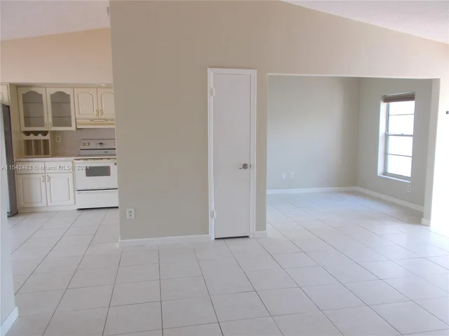 11105 SW 122nd Ct, Miami FL 33186