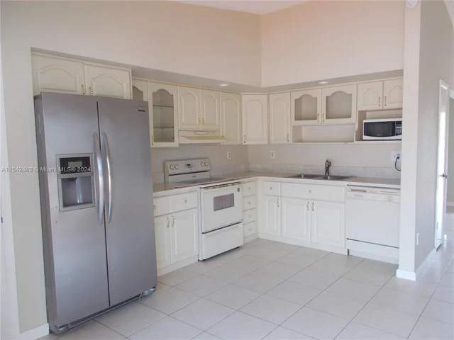 11105 SW 122nd Ct, Miami FL 33186