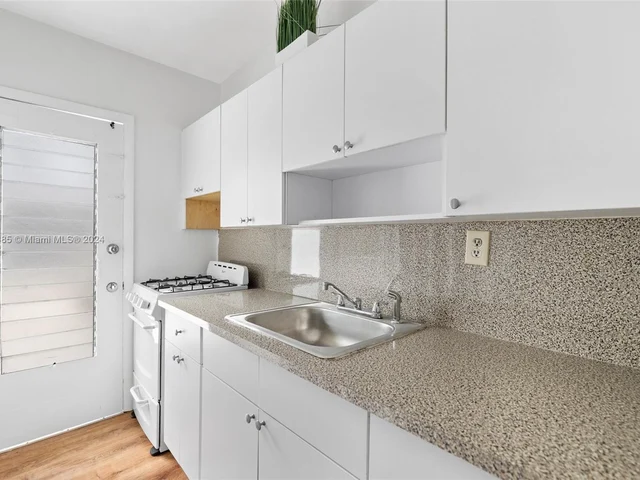 7311 Gary Ave # 2, Miami Beach FL 33141