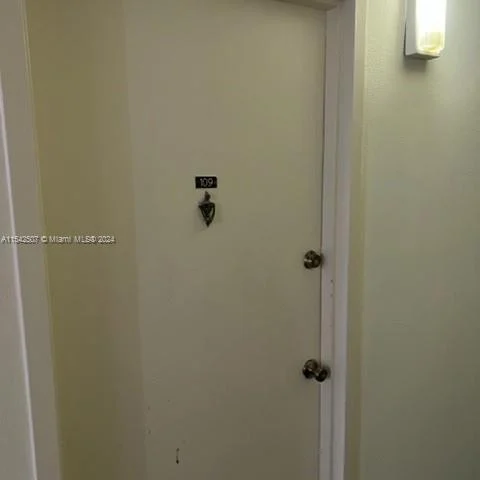 2701 Riverside Dr # B, Coral Springs FL 33065