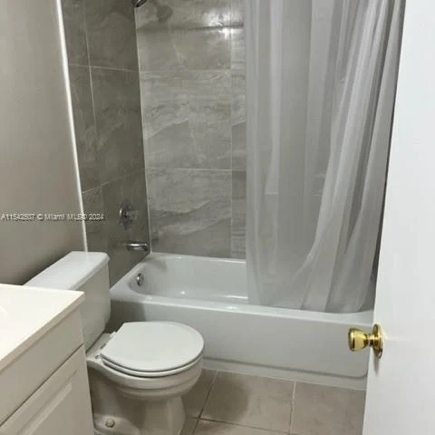 2701 Riverside Dr # B, Coral Springs FL 33065