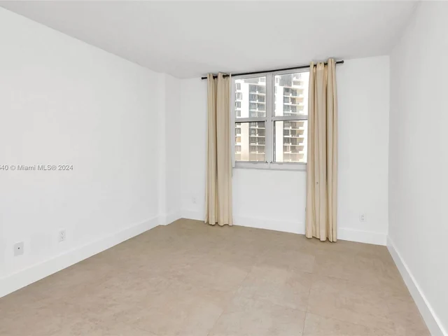 770 Claughton Island Dr # 1403, Miami FL 33131