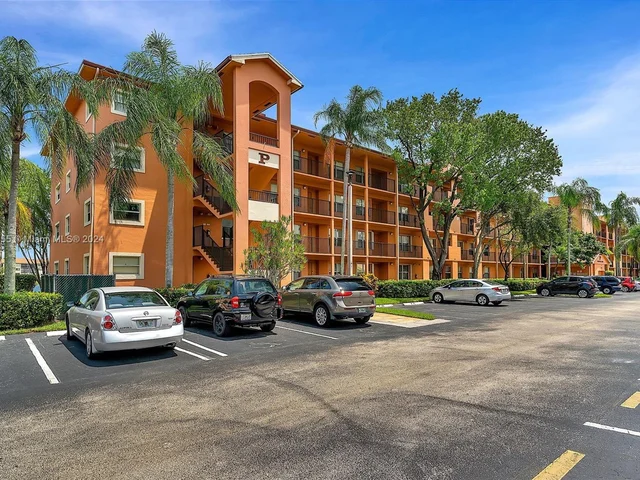 601 SW 141st Ave # 106P, Pembroke Pines FL 33027