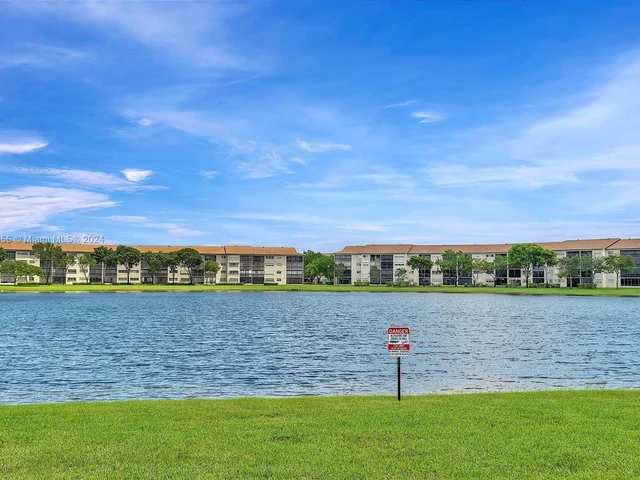 601 SW 141st Ave # 106P, Pembroke Pines FL 33027