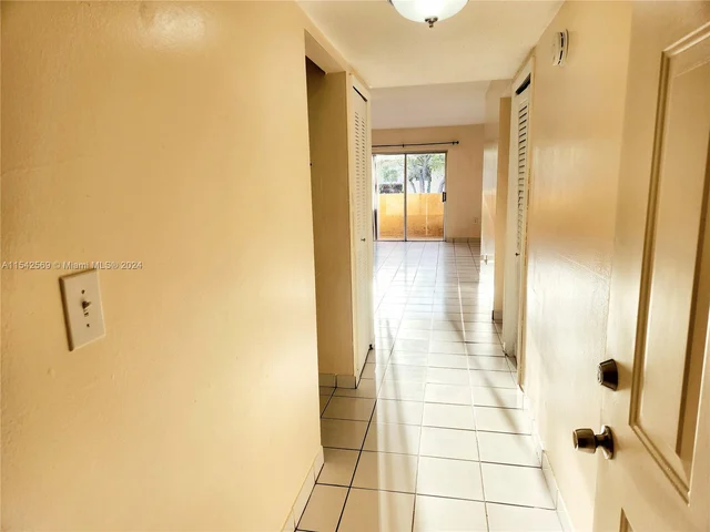 9962 SW 88th St # 7, Miami FL 33176